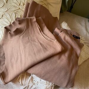 Banana Republic Luxurious Camel matching lounge set